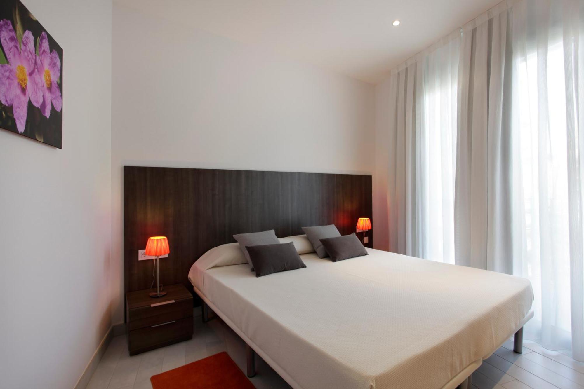 Fisa Rentals Les Corts Apartments Barcelone Extérieur photo