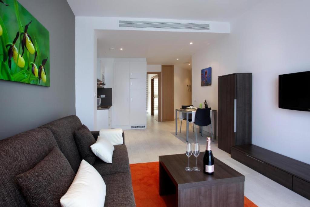 Fisa Rentals Les Corts Apartments Barcelone Extérieur photo