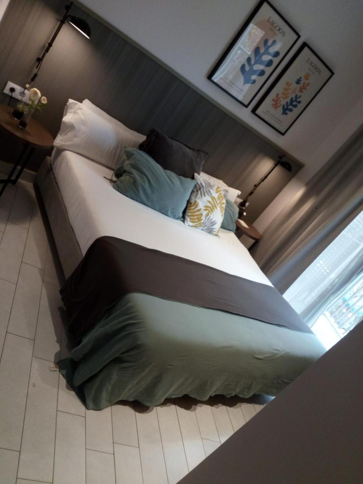 Fisa Rentals Les Corts Apartments Barcelone Extérieur photo